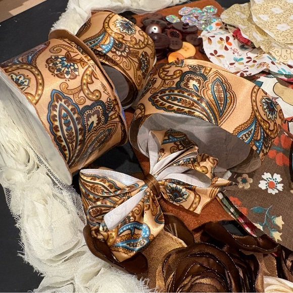 DIY Assorted Craft Sewing Fabric and Ribbon Lot Over 100 Pieces - Picture 4 of 5